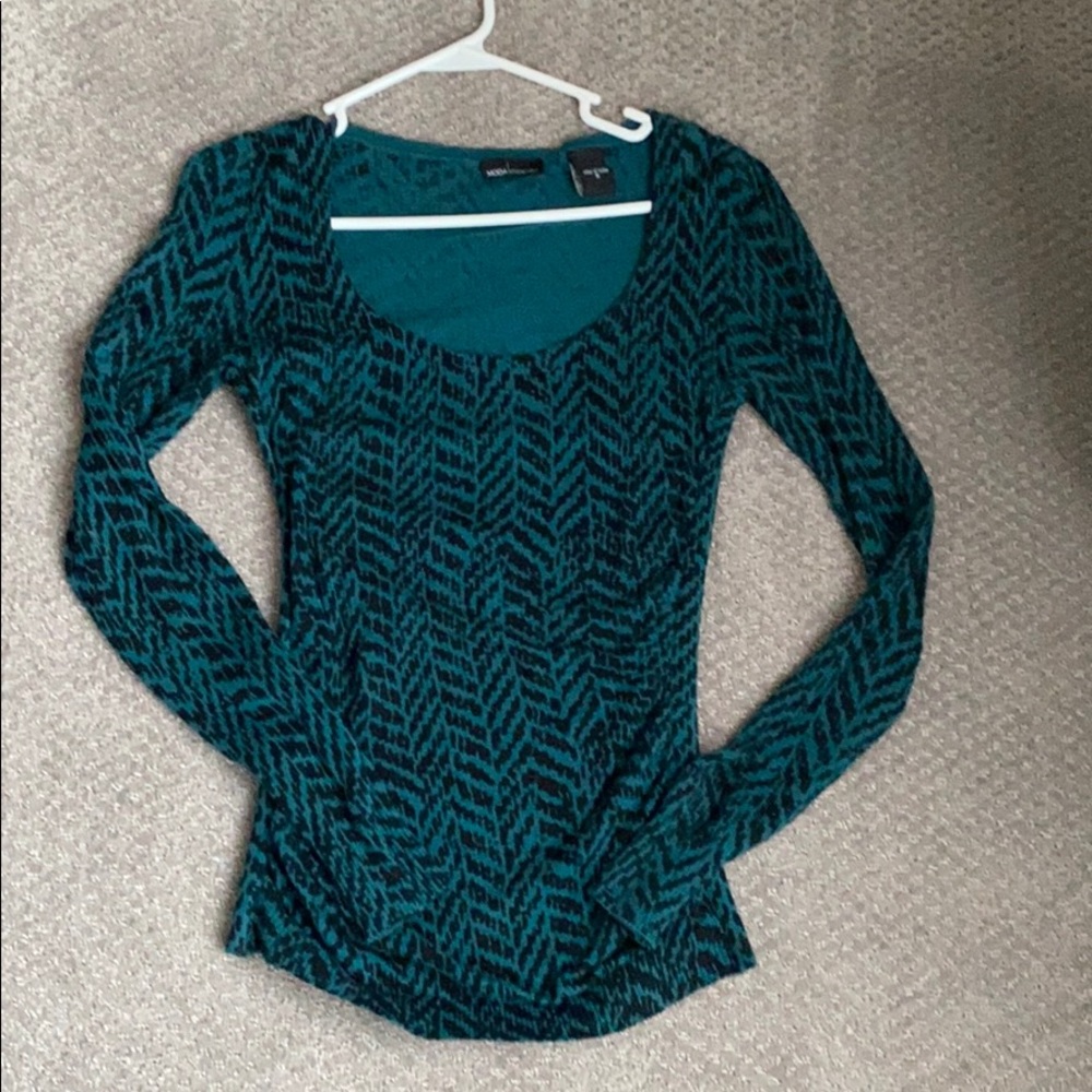 Victoria’s Secret green and black sweater-sz S